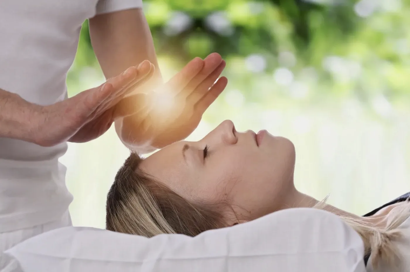 Dr. Yasmin Harounian conducting consciousness therapy and Faradarmani healing session in Los Angeles